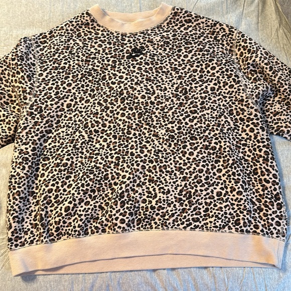 Nike Cheetah Sweatshirt. Never worn - Picture 2 of 3